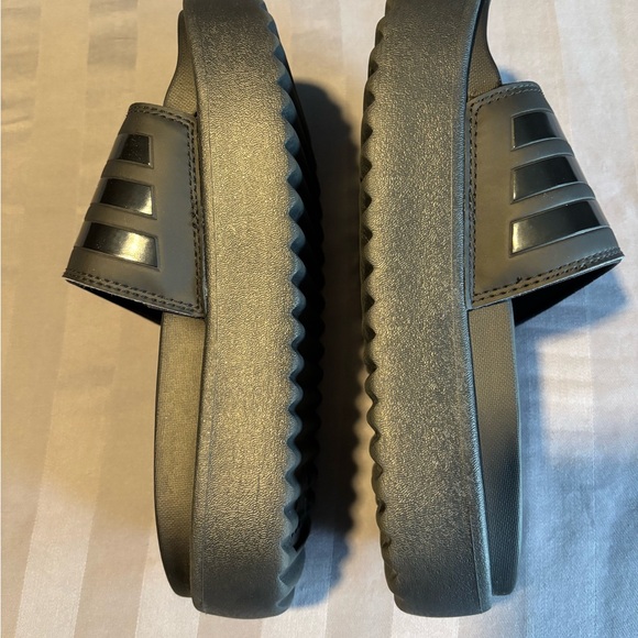 Adidas Black Slide Sandals
Brand new - Picture 2 of 5